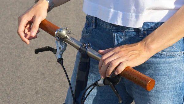 So pflegst du deine Ledergriffe damit sie ein Leben lang halten
