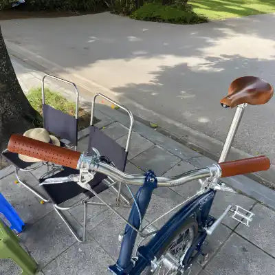 Hungs Brompton Blue with Manoli Grips Honey