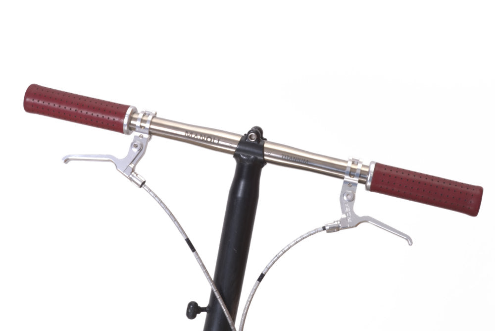 Fahrradlenker aus Titan, glanzpoliert silber
